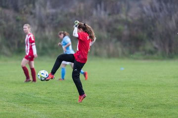 Bild 219 - wBJ TuS Tensfeld - SV Fortuna St. Juergen